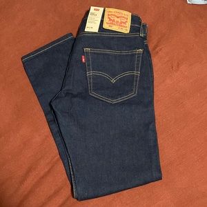Levi 502 30/30 taper dark wash jeans